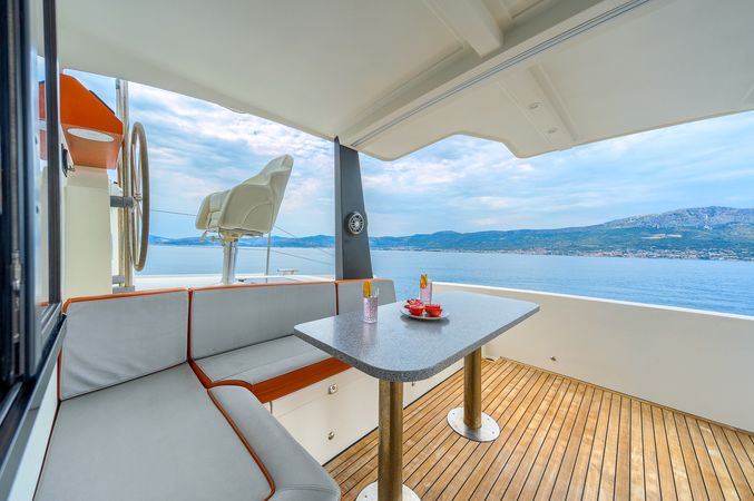 Luna 47 Power | Orange