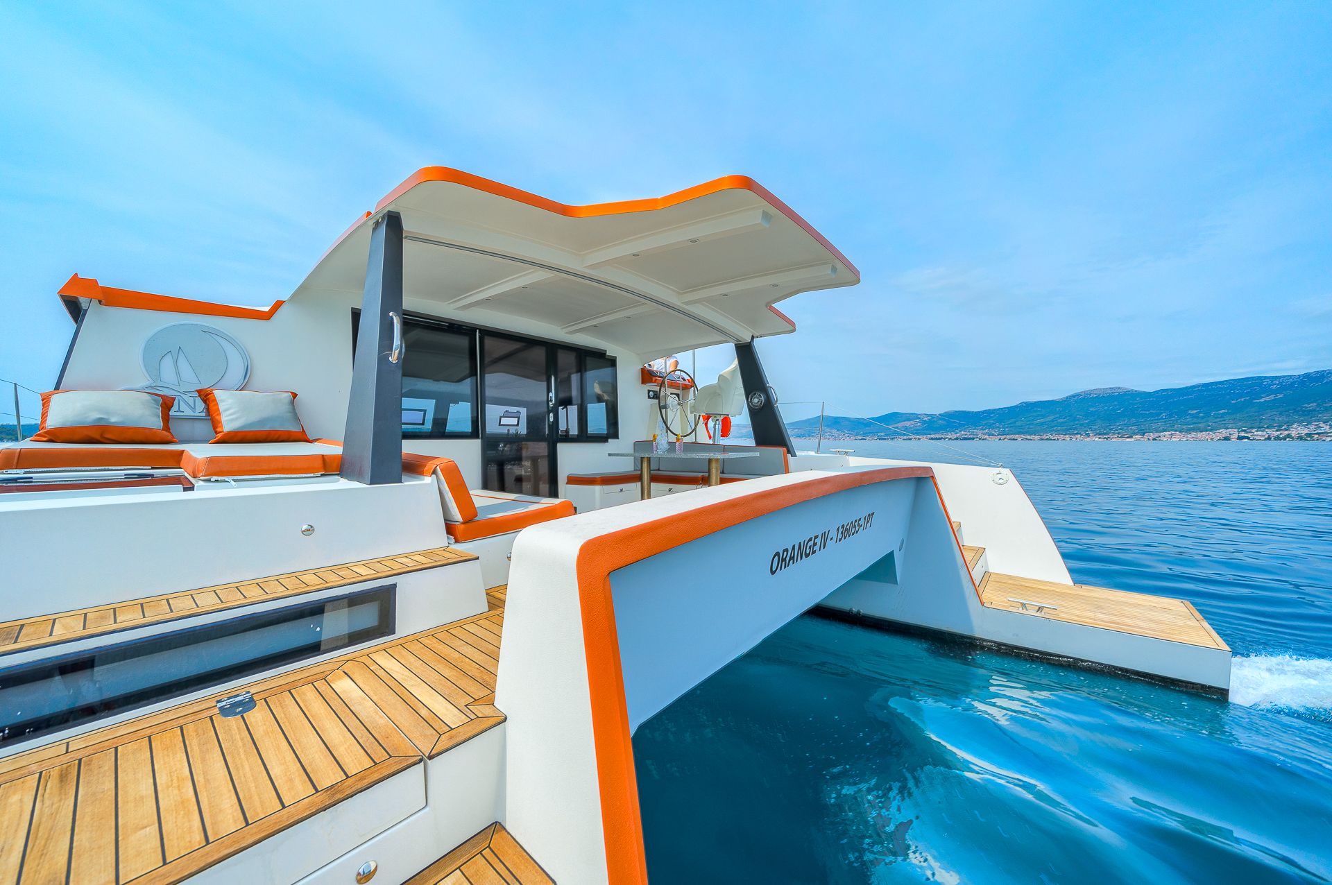 Luna 47 Power | Orange