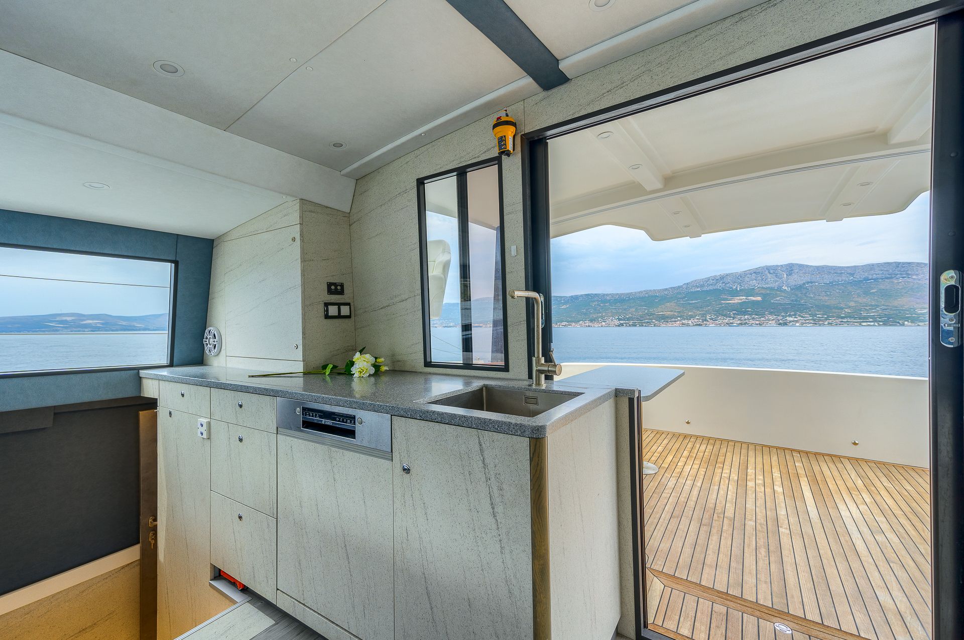 Luna 47 Power | Orange