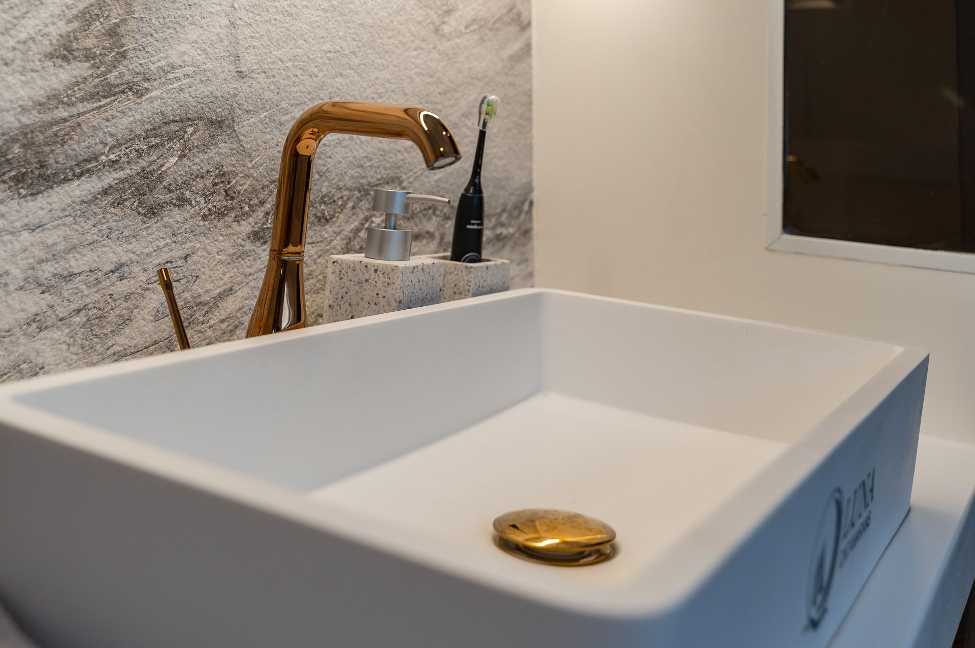 Luna 47 Power | Orange