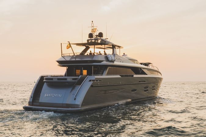 Custom Built 115 | Santorini