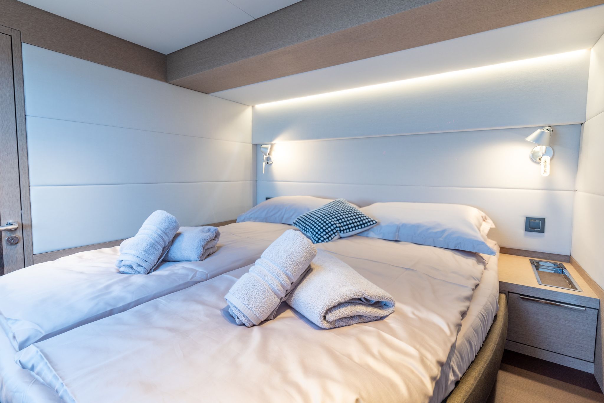 Lagoon Sixty 5 | Seaductive Orca