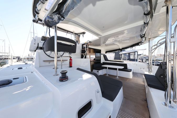 Lagoon 42 | Dear John