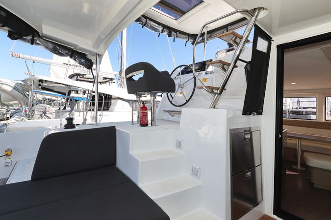 Lagoon 42 | Dear John