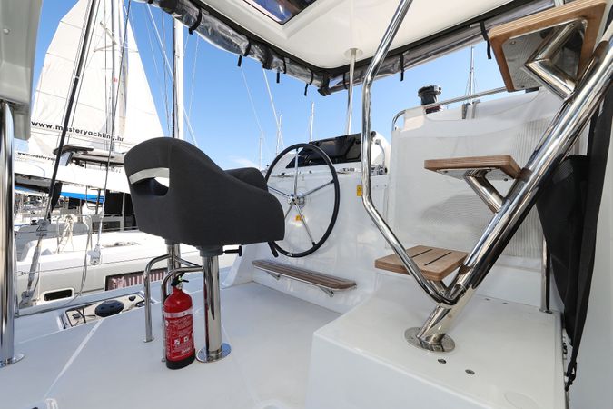 Lagoon 42 | Dear John