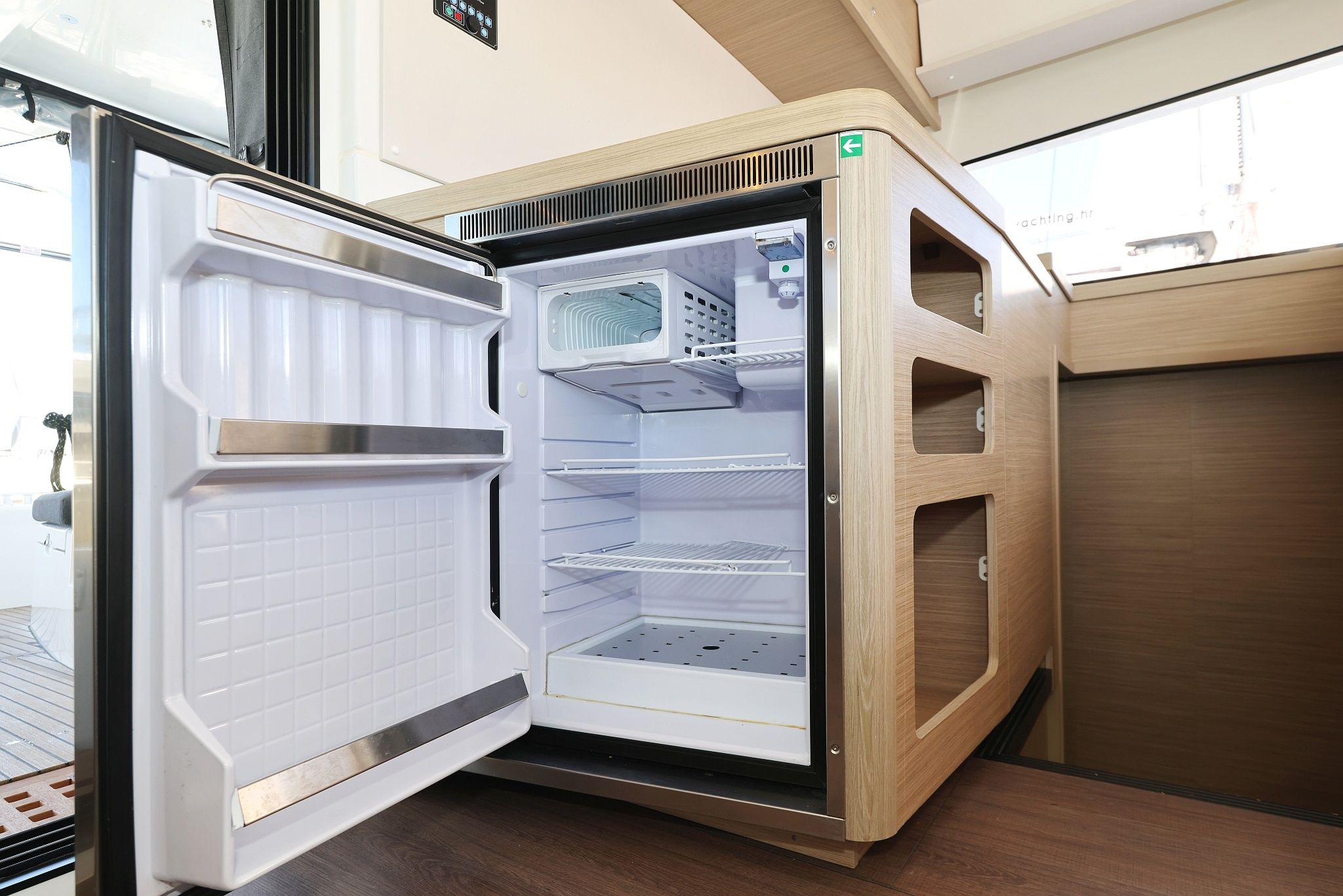 Lagoon 42 | Dear John