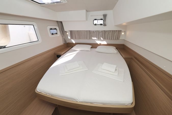 Lagoon 42 | Dear John