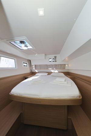 Lagoon 42 | Dear John