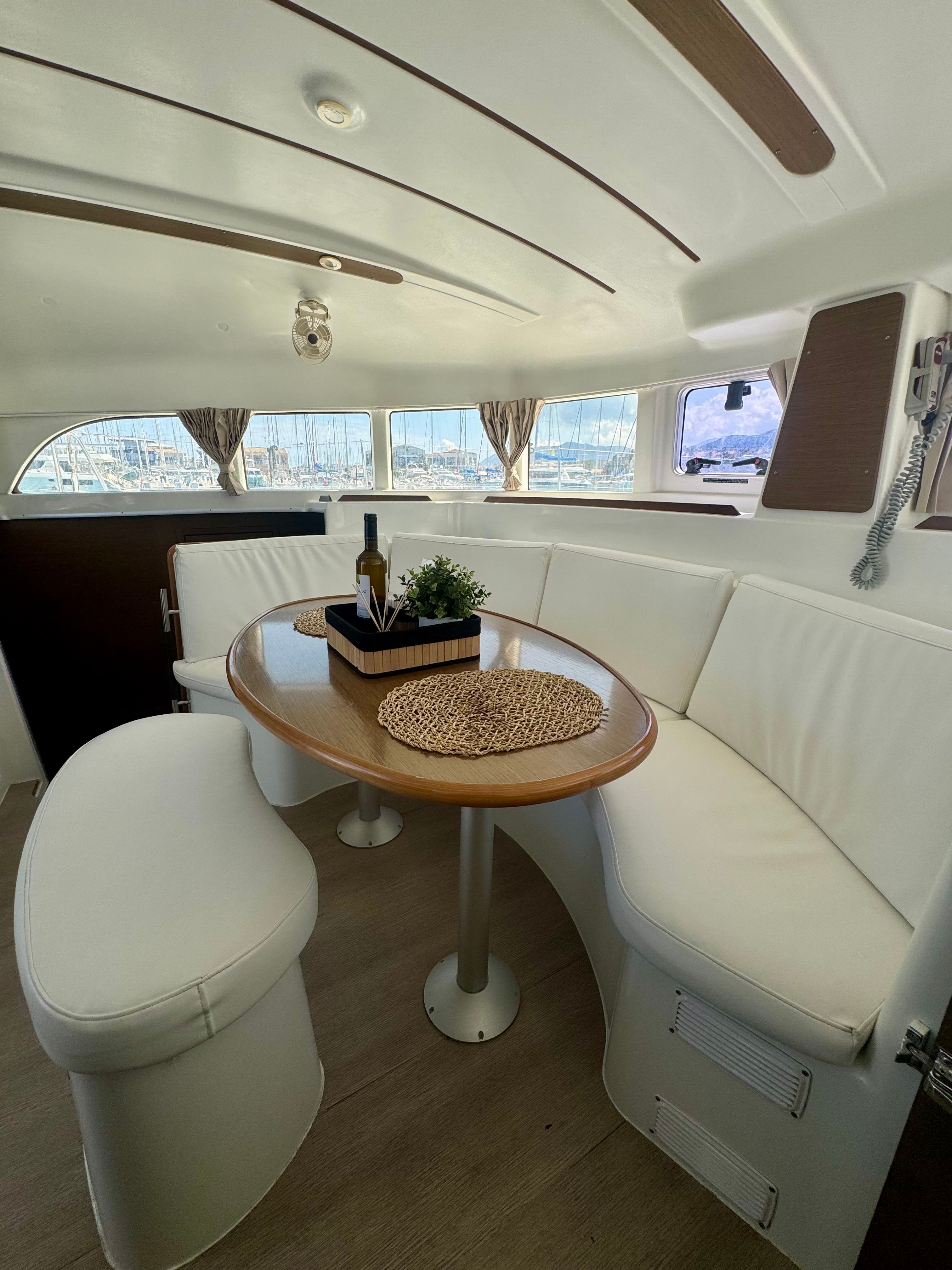 Lagoon 380 S2 | Maestro