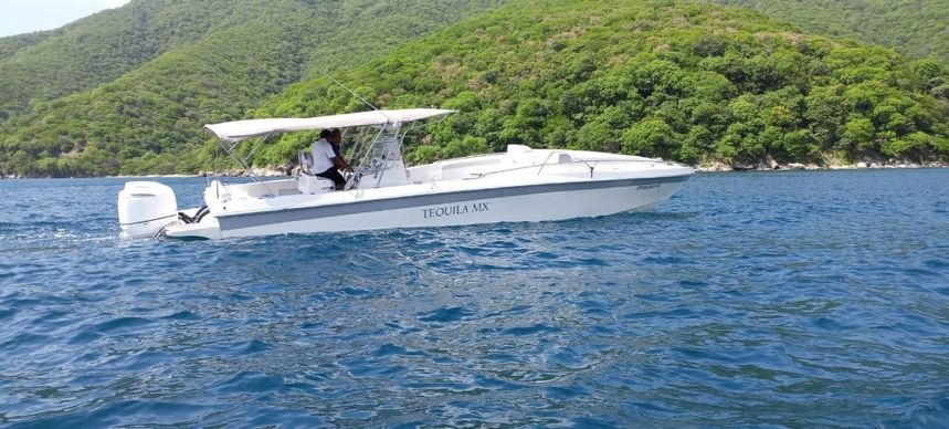 Intrepid 38 | Tequila 1010