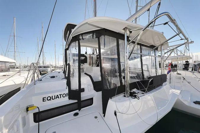 Lagoon 42 | Equator