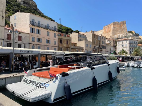 Van Dutch 55 | Goldfinger