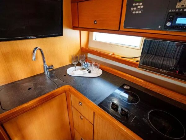 Bavaria S35 | Ambar 2