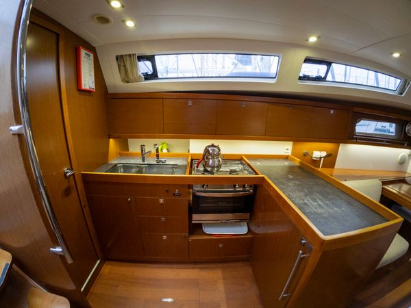 Beneteau Oceanis 41 | Tina