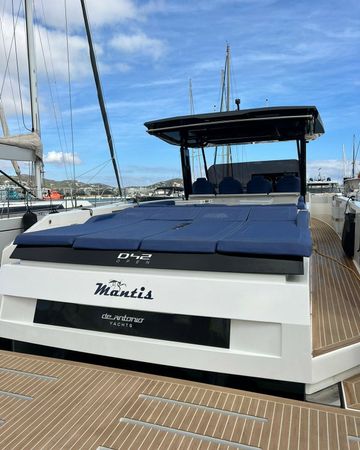 De Antonio D42 Open | Mantis