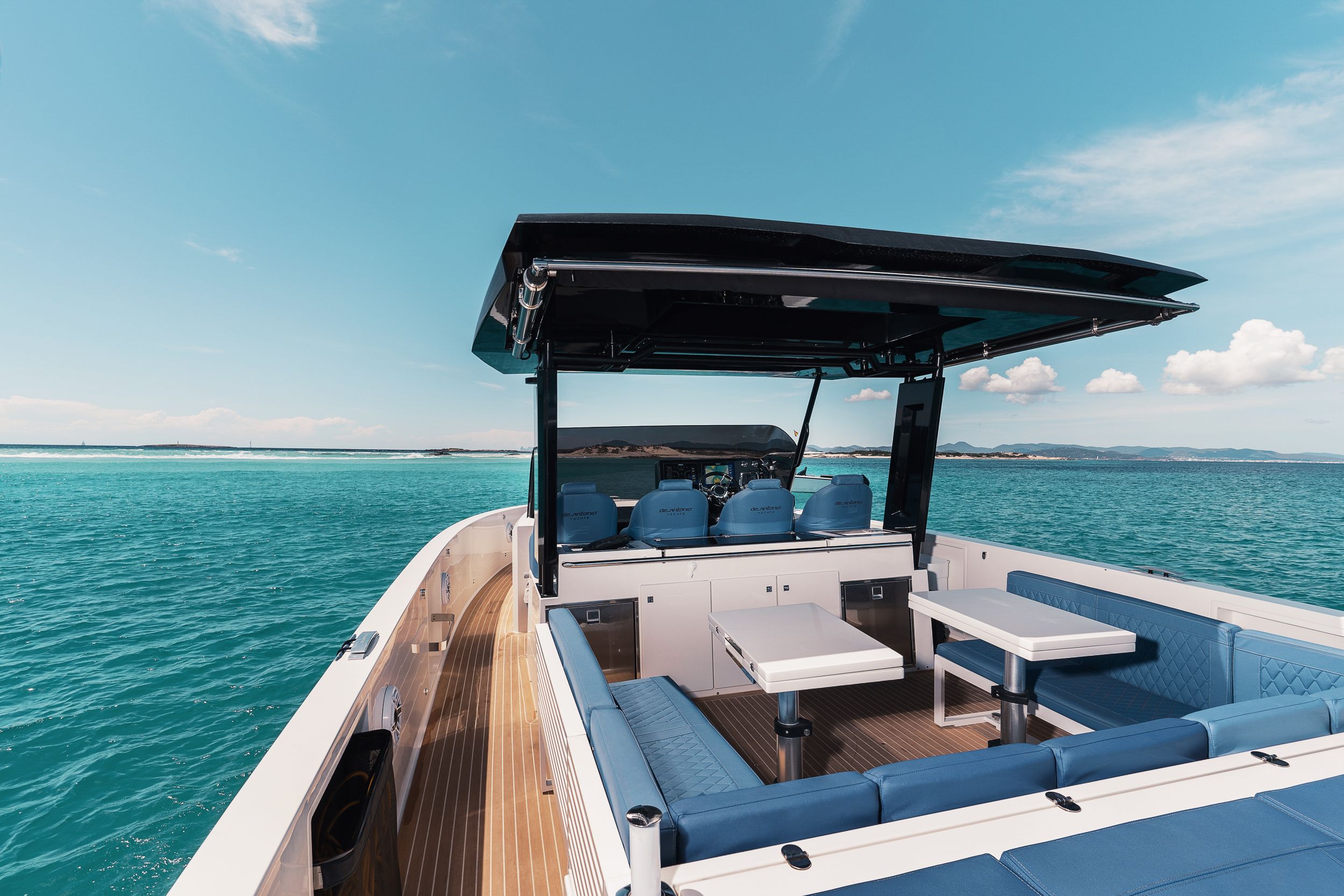 De Antonio D42 Open | Mantis