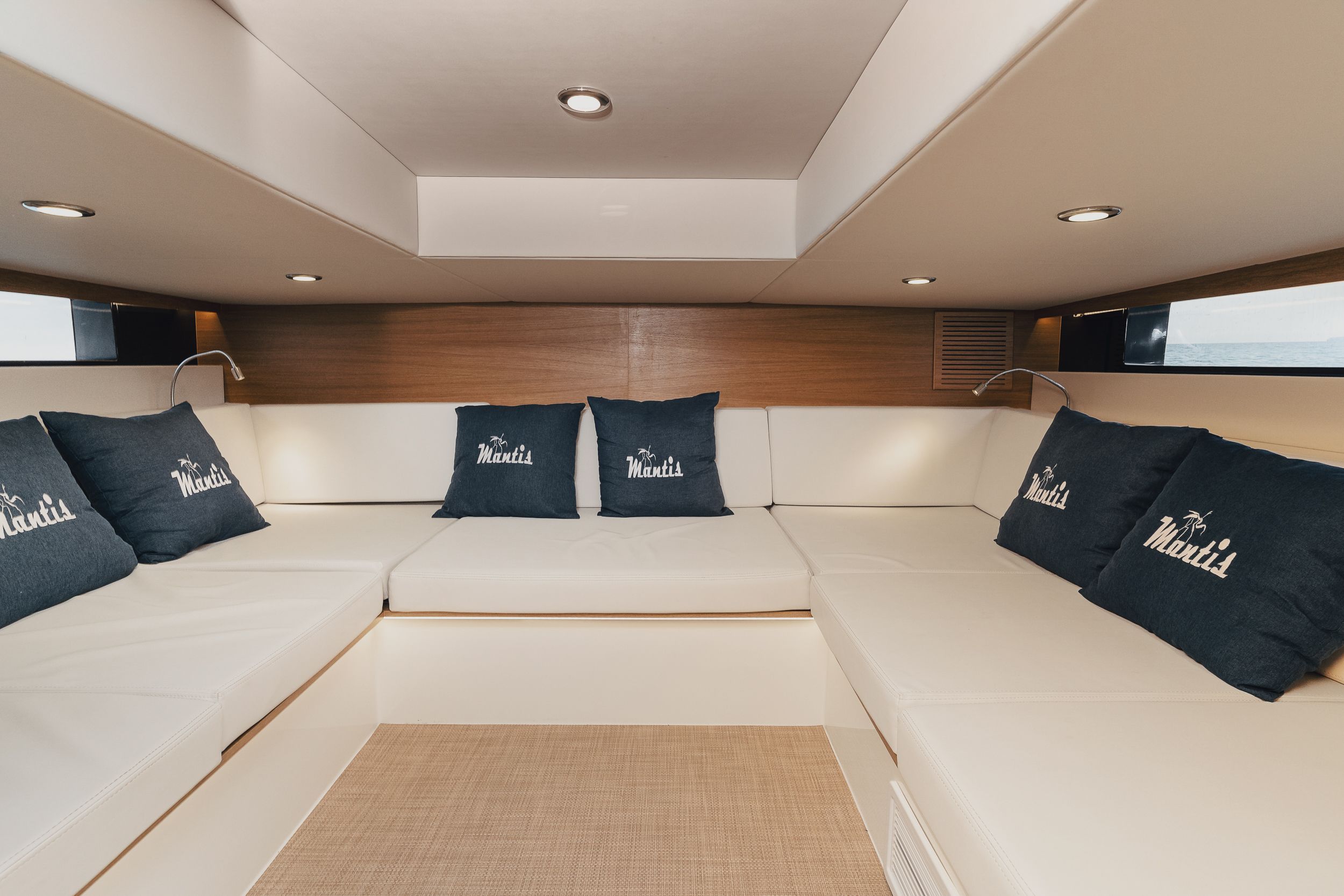 De Antonio D42 Open | Mantis