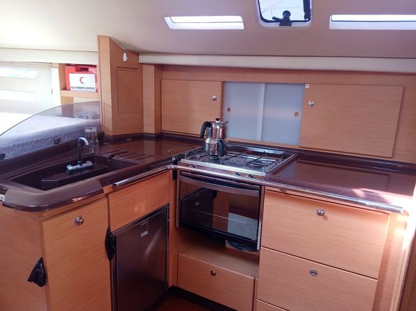 Azuree 40 | Hera Sailing