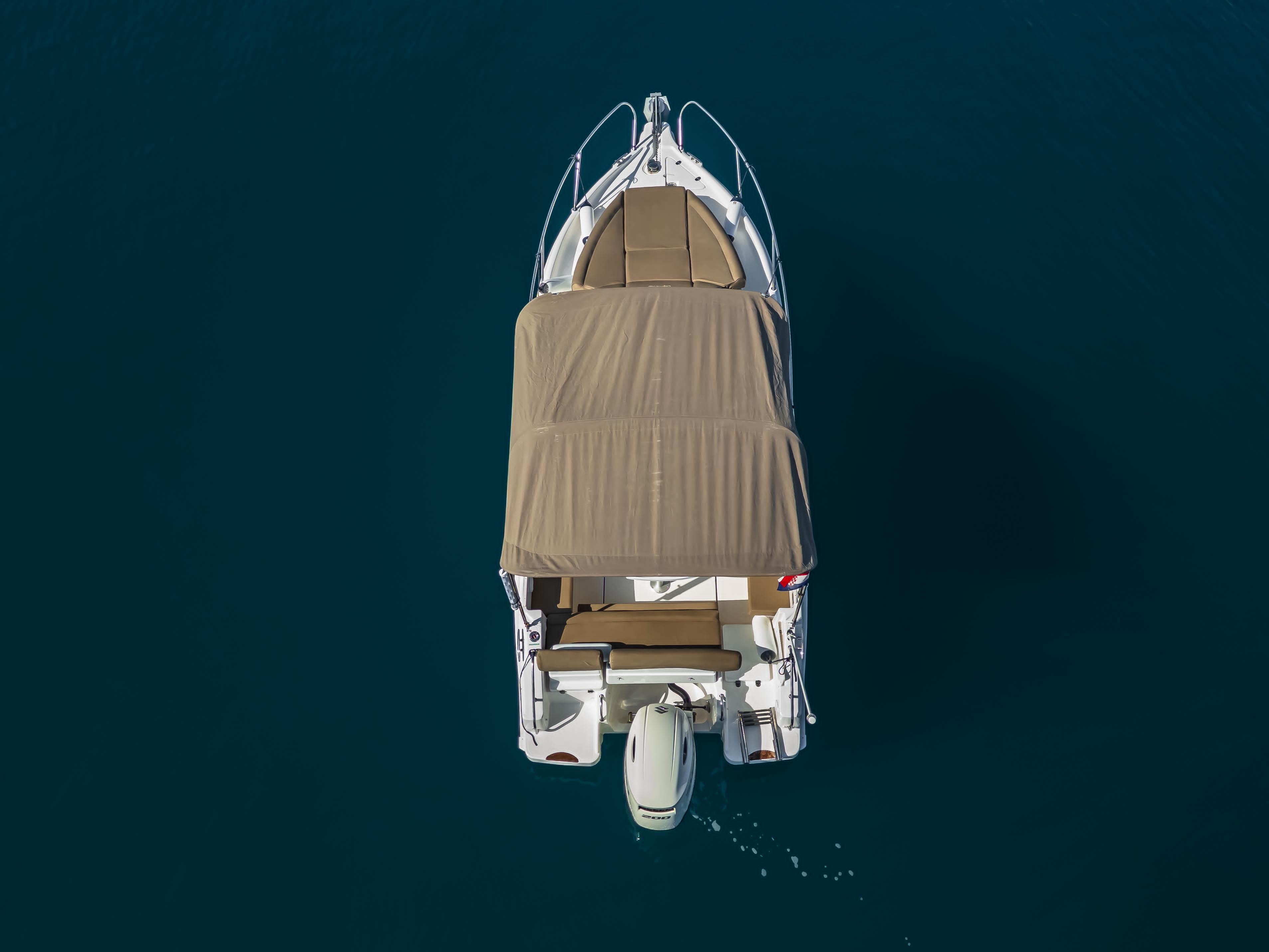 B2 Marine Cap Ferret 752 Cruiser | August