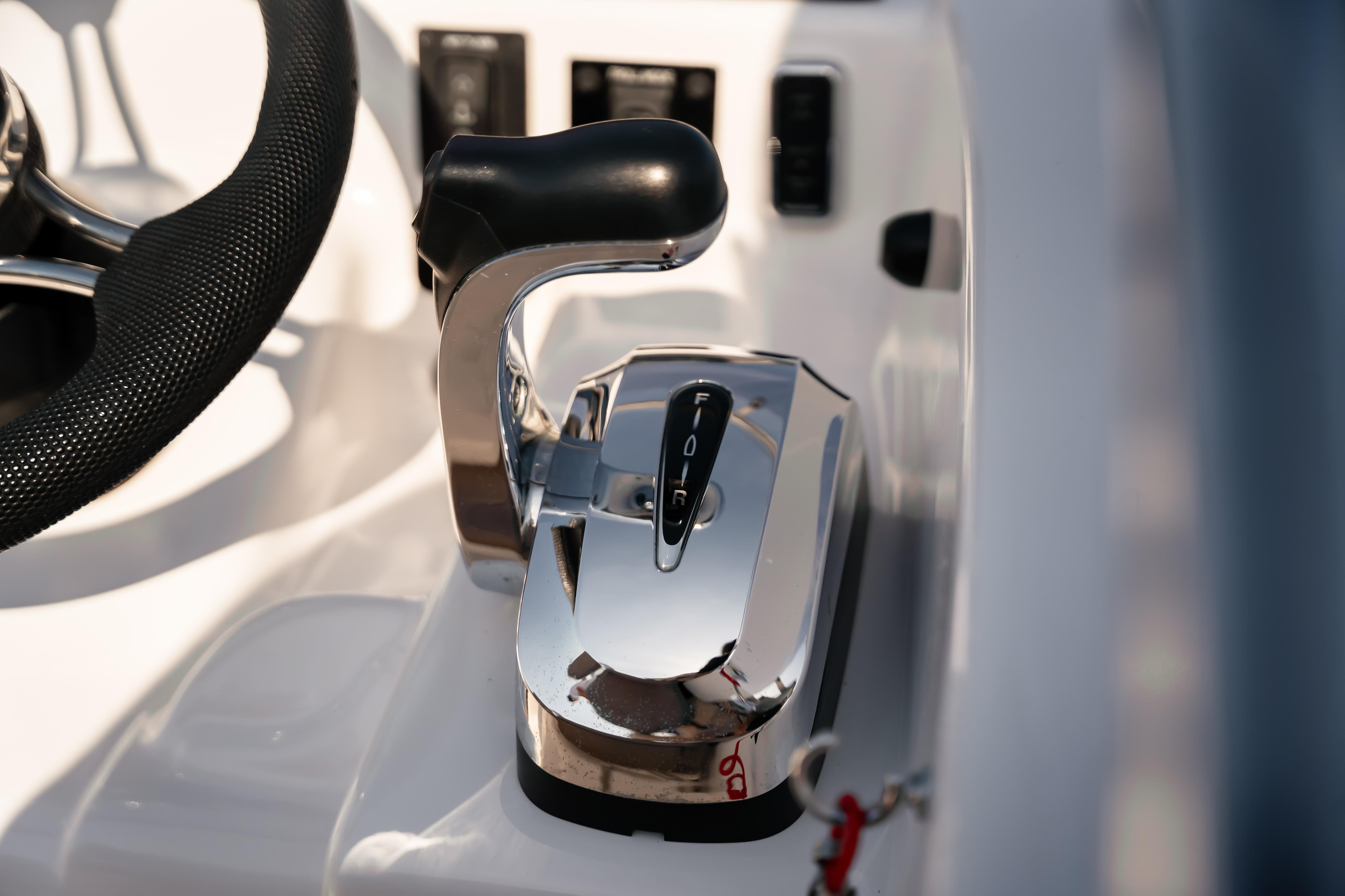 B2 Marine Cap Ferret 752 Cruiser | August