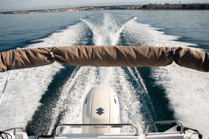 B2 Marine Cap Ferret 752 Cruiser | August