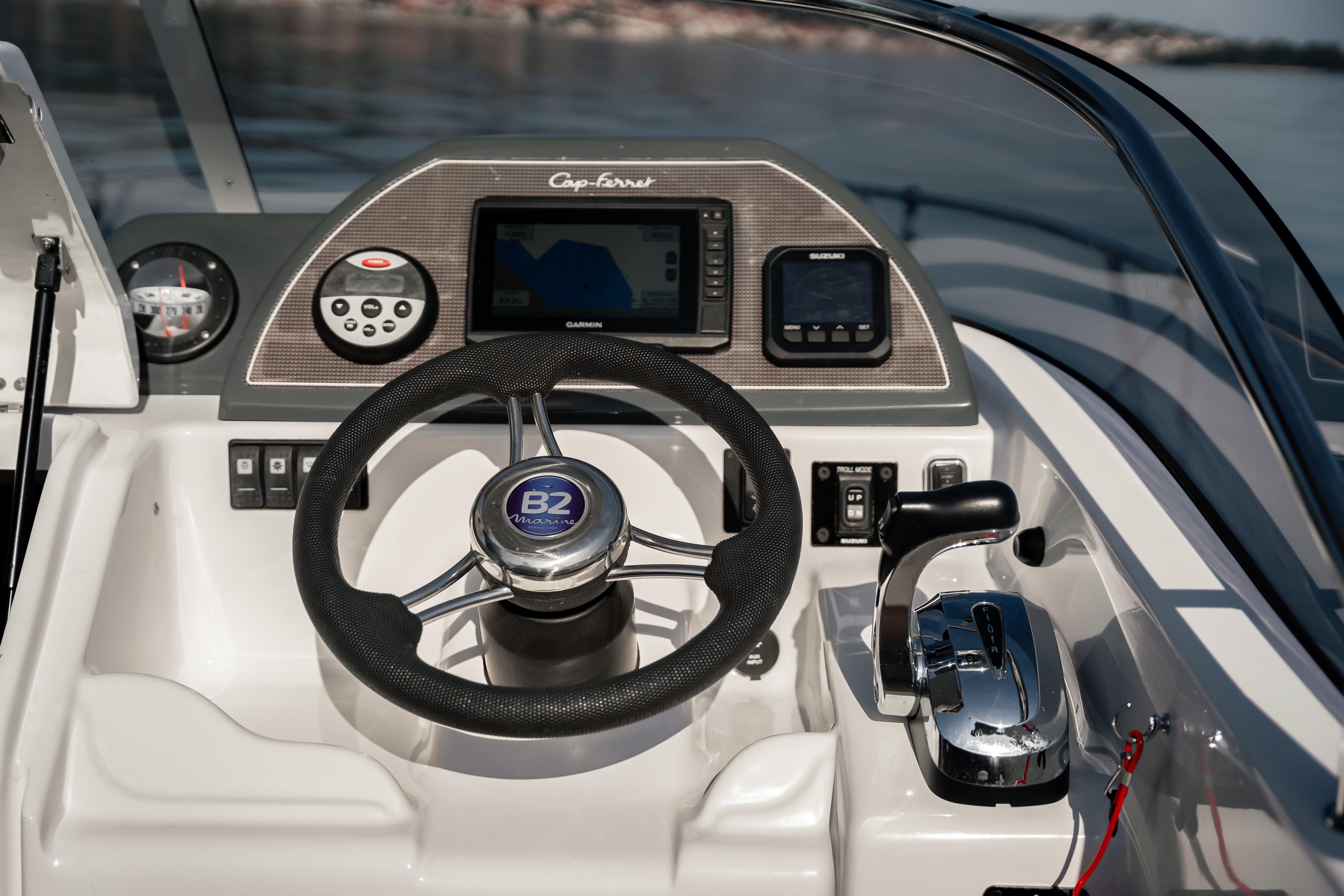 B2 Marine Cap Ferret 752 Cruiser | August