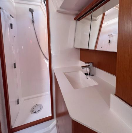 Bavaria C45 | Insolence