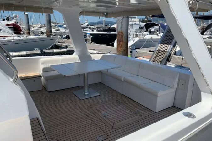 Gallart 12 | Aika Uno