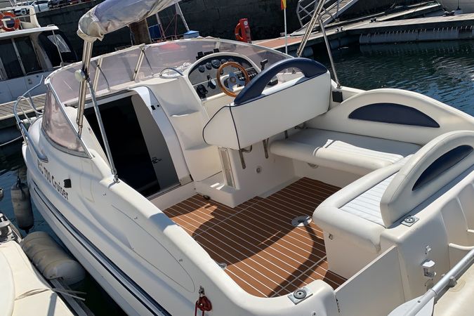 Chaparral Rio 700 | Tola