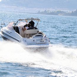 Chaparral Rio 700 | Tola