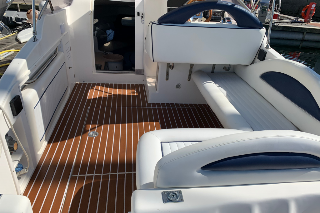 Chaparral Rio 700 | Tola