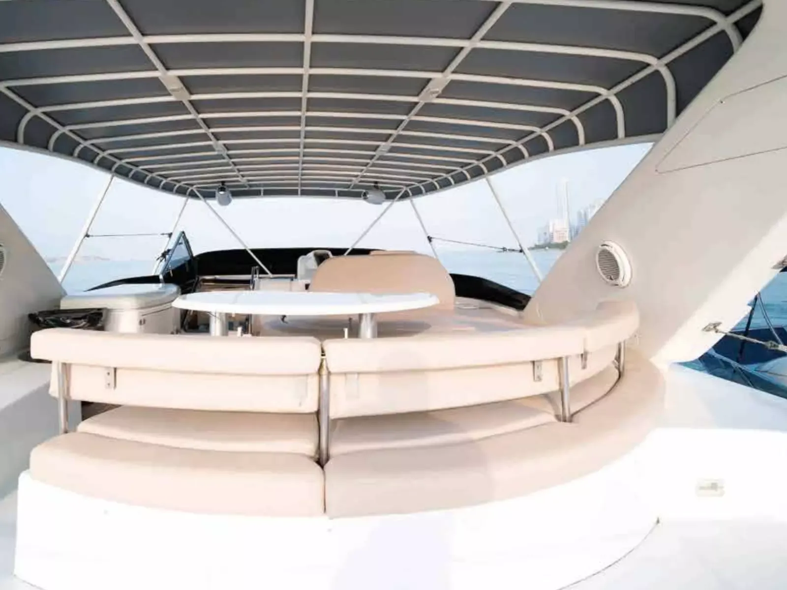 Azimut 70 | Sea Land