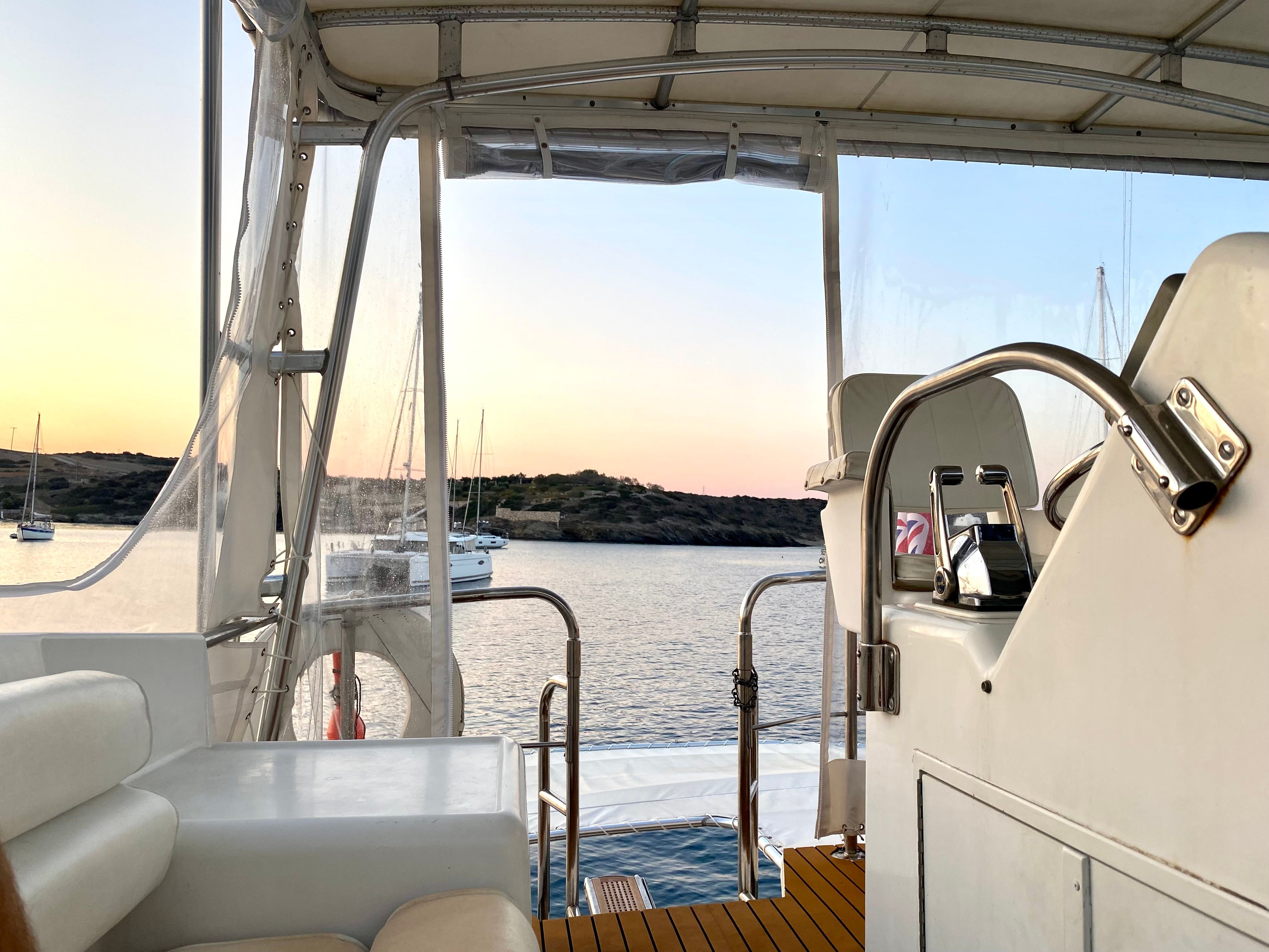 Hatteras Convertible 50 | Tipejyas