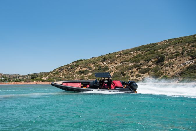 Technohull 999 | Escape