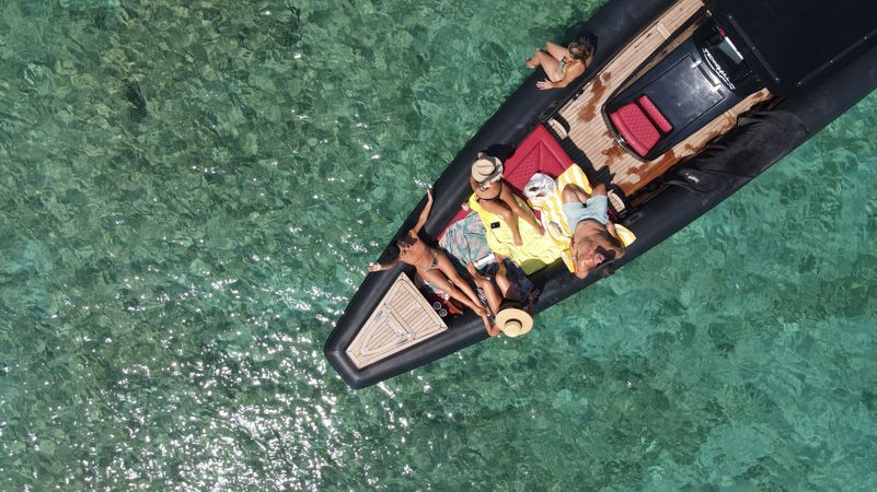 Technohull 999 | Escape