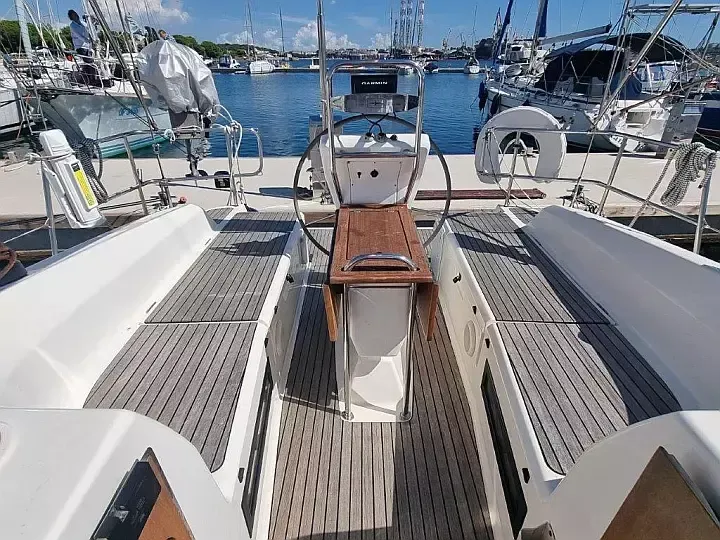 Bavaria Cruiser 36 | Eleven