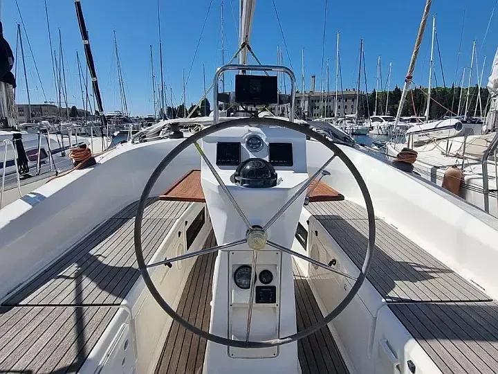 Bavaria Cruiser 36 | Eleven