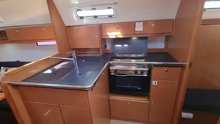 Bavaria Cruiser 36 | Eleven