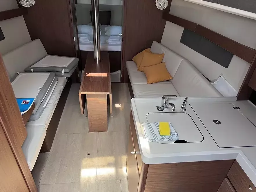 Beneteau Oceanis 34.1 | Anoia