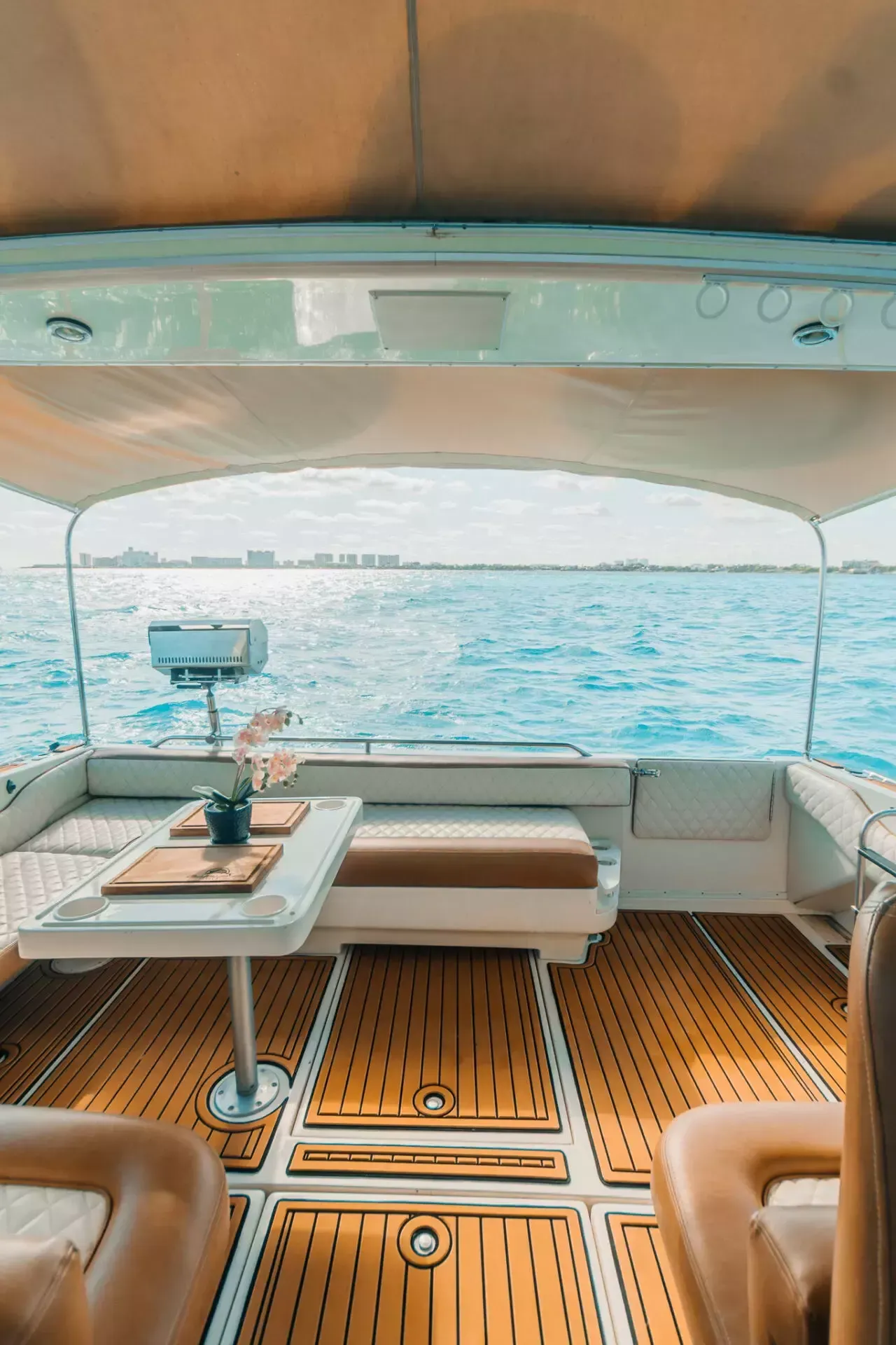 Sea Ray 43 | Tata