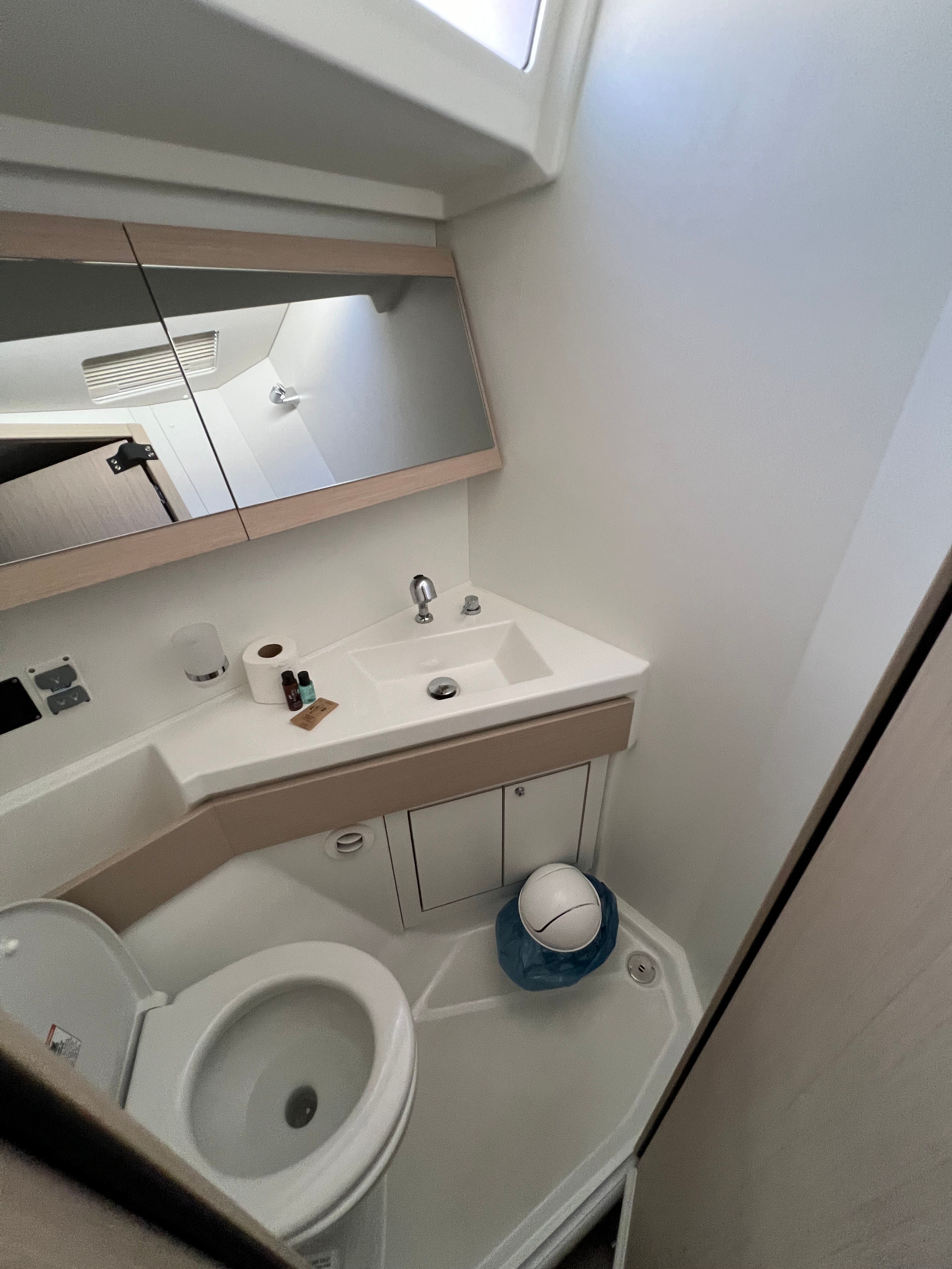 Beneteau Oceanis 46.1 | Sunsail 23