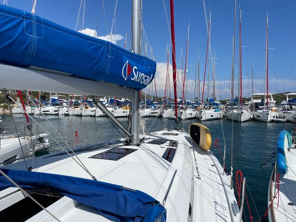 Beneteau Oceanis 51 | Sunsail 23