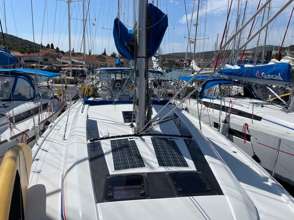 Beneteau Oceanis 51 | Sunsail 23