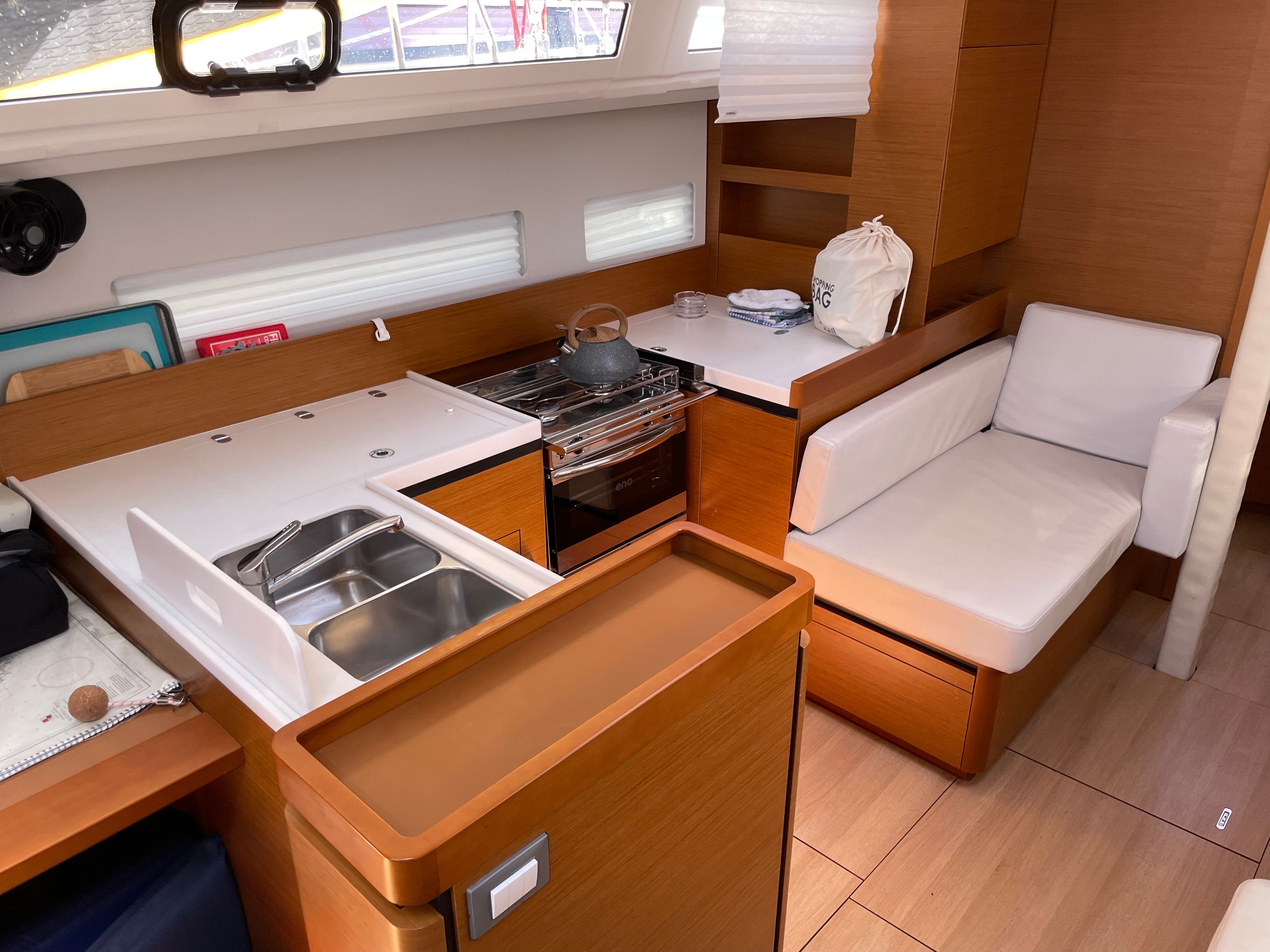 Jeanneau Sun Odyssey 410 | Sunsail 23
