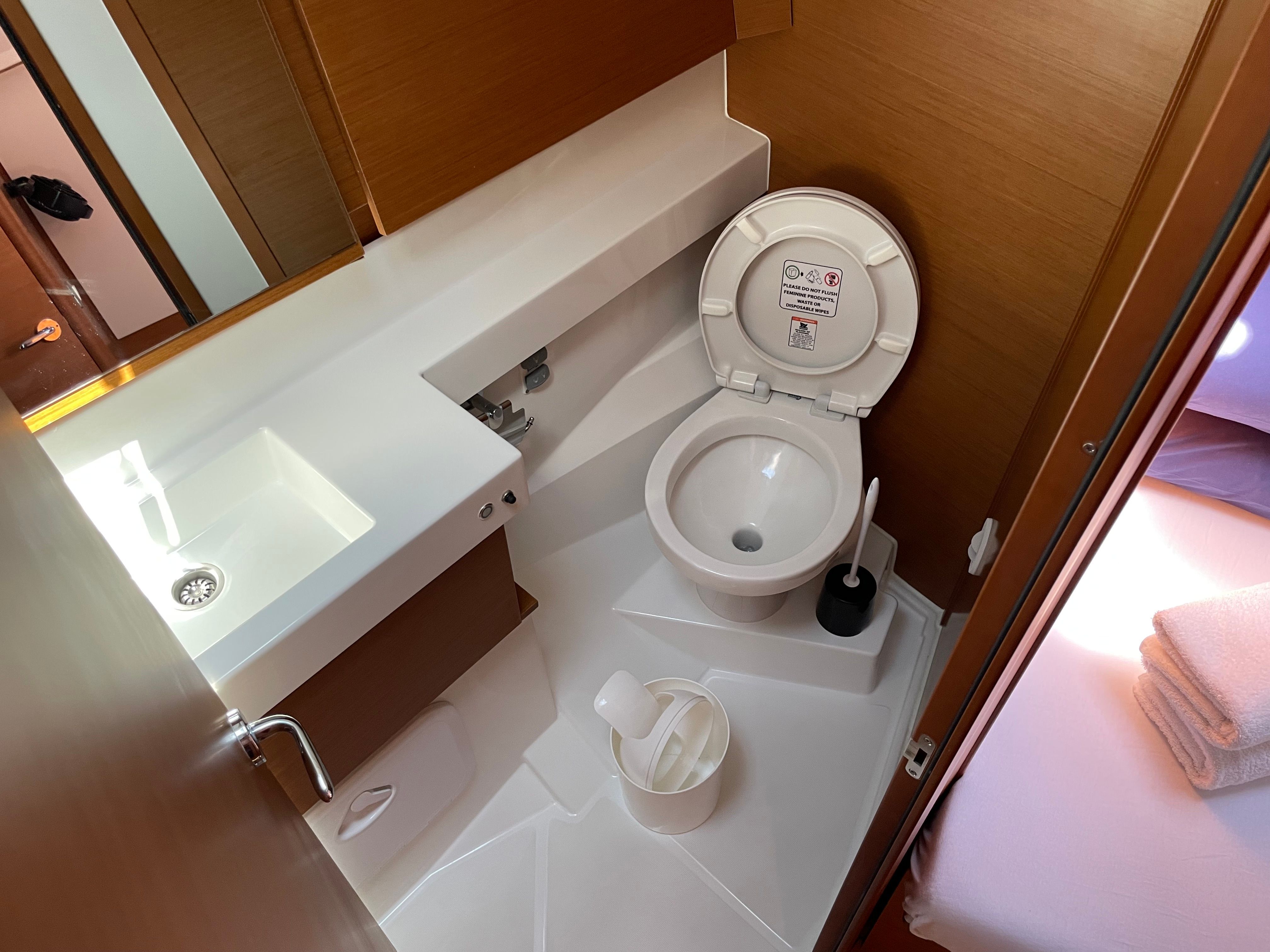Jeanneau Sun Odyssey 410 | Sunsail 23