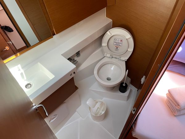 Jeanneau Sun Odyssey 410 | Sunsail 23