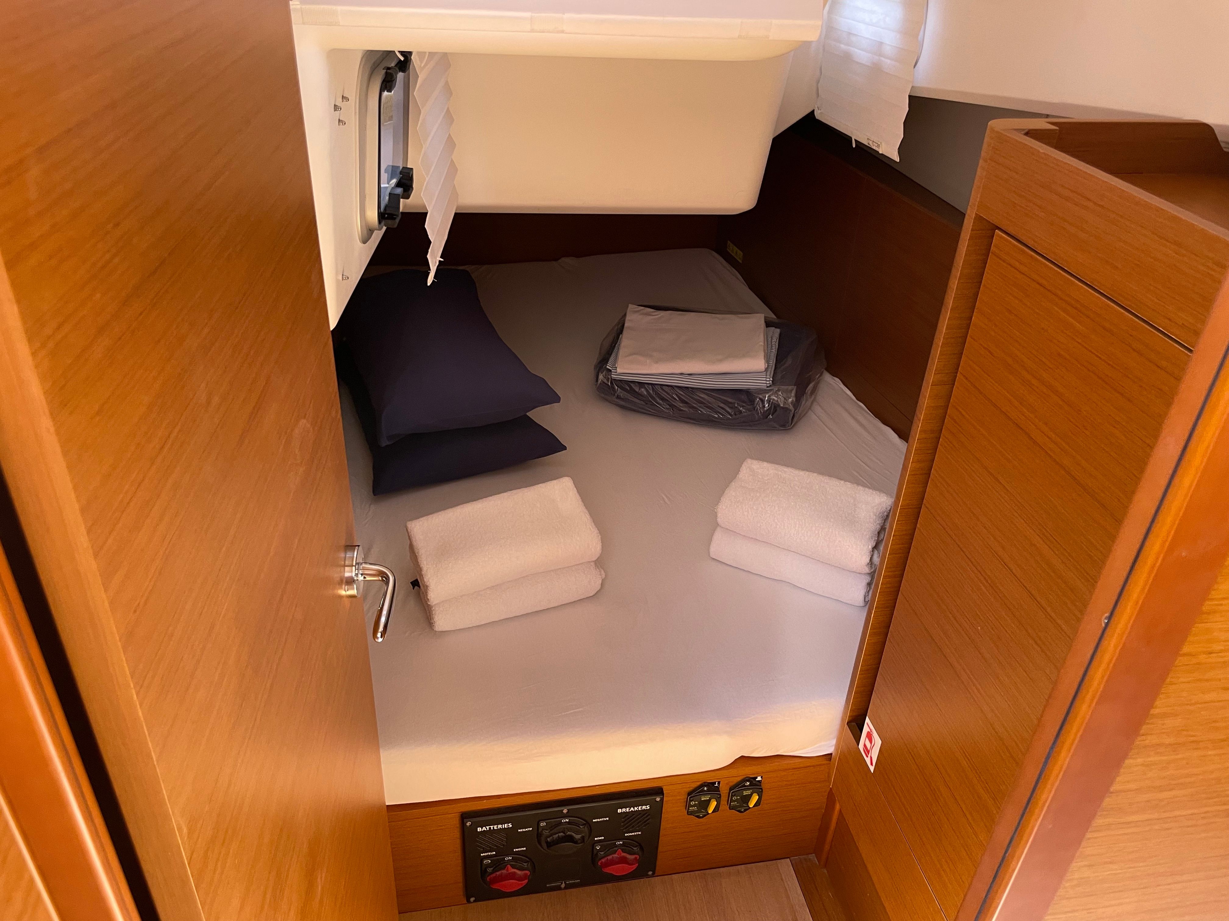 Jeanneau Sun Odyssey 410 | Sunsail 23