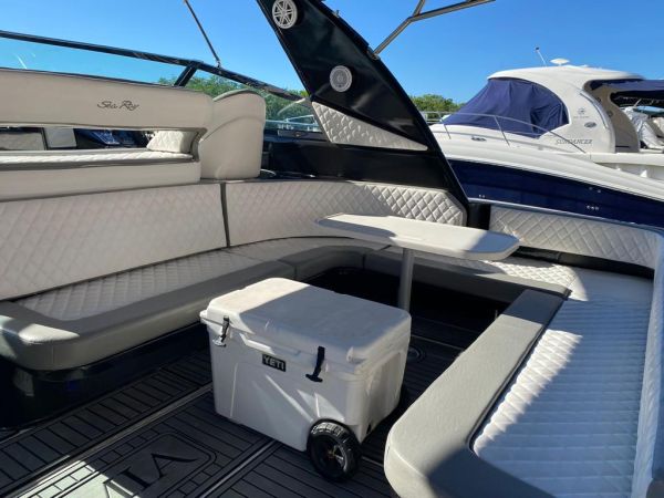 Sea Ray 43 | Mia