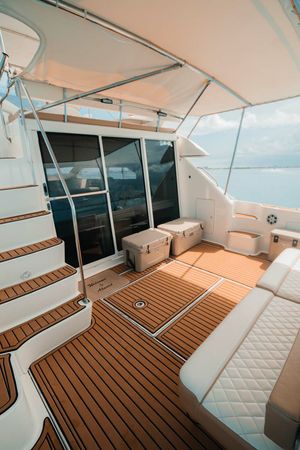 Sea Ray 50 | Sea Daddy