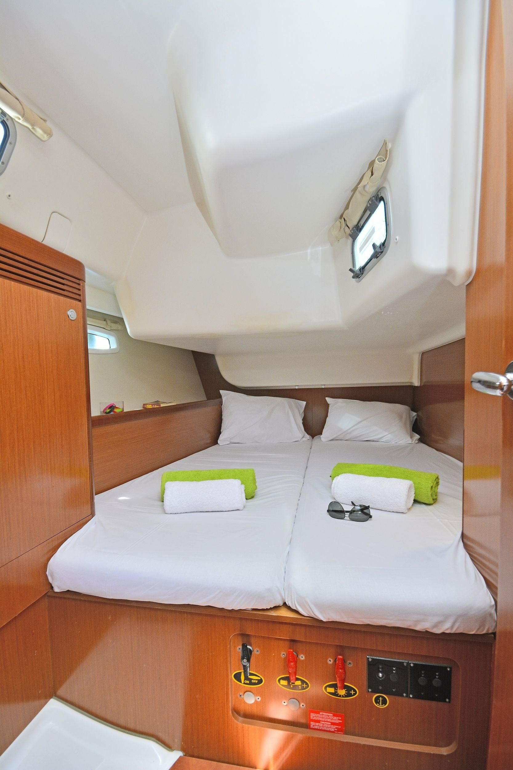Beneteau Oceanis 43 | Belamour
